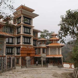 Saramsa Resort